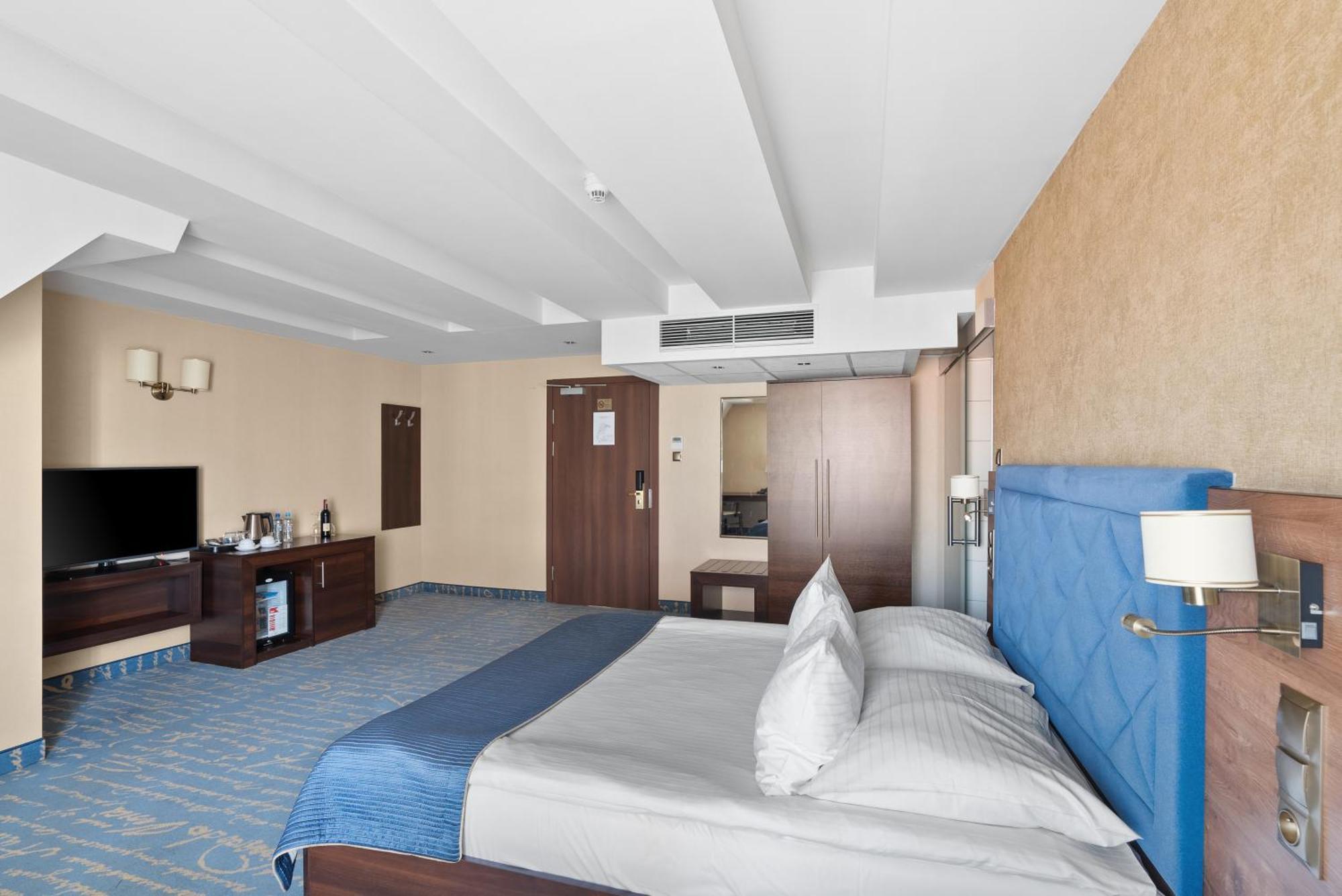 Hotel Diament Plaza Gliwice Dış mekan fotoğraf
